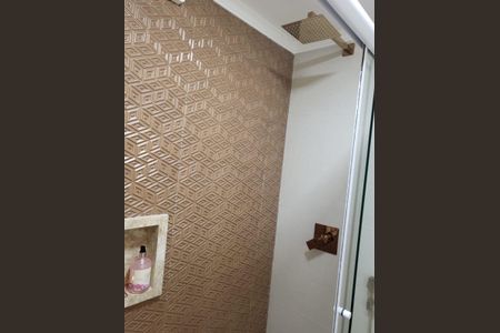 Studio à venda com 145m², 3 quartos e 1 vaga Studio à venda com 145m², 3 quartos e 1 vagaBanheiro