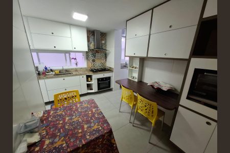 Apartamento à venda com 100m², 3 quartos e 1 vaga Apartamento à venda com 100m², 3 quartos e 1 vagaCozinha