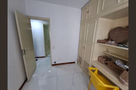 Apartamento à venda com 100m², 3 quartos e 1 vaga Apartamento à venda com 100m², 3 quartos e 1 vagaQuarto 2