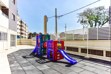 Apartamento à venda com 54m², 2 quartos e 1 vaga Apartamento à venda com 54m², 2 quartos e 1 vagaÁrea comum - Playground