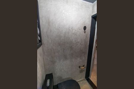 Casa à venda com 260m², 1 quarto e 4 vagas Casa à venda com 260m², 1 quarto e 4 vagasBanheiro 2