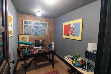 Casa à venda com 260m², 1 quarto e 4 vagas Casa à venda com 260m², 1 quarto e 4 vagasQuarto