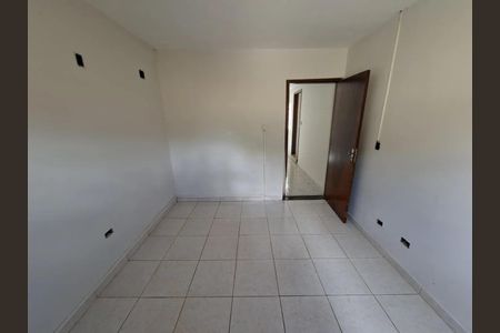 Casa para alugar com 50m², 4 quartos e 1 vaga