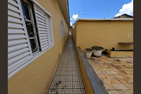 Casa para alugar com 50m², 4 quartos e 1 vaga