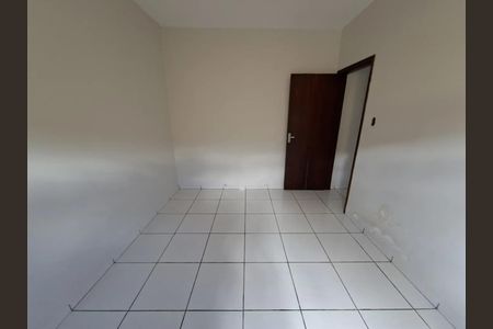 Casa para alugar com 50m², 4 quartos e 1 vaga