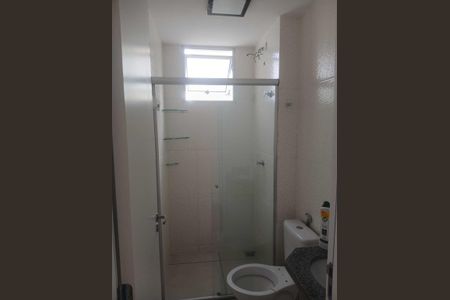 Banheiro de apartamento para alugar com 2 quartos, 40m² em São Damião, Belo Horizonte