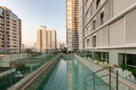 Studio à venda com 27m², 1 quarto e sem vagaPiscina