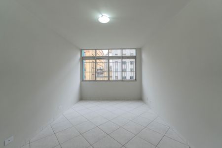 Apartamento para alugar com 75m², 3 quartos e 1 vaga Apartamento para alugar com 75m², 3 quartos e 1 vagaSala
