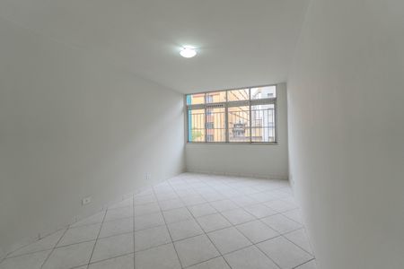 Apartamento para alugar com 75m², 3 quartos e 1 vaga Apartamento para alugar com 75m², 3 quartos e 1 vagaSala