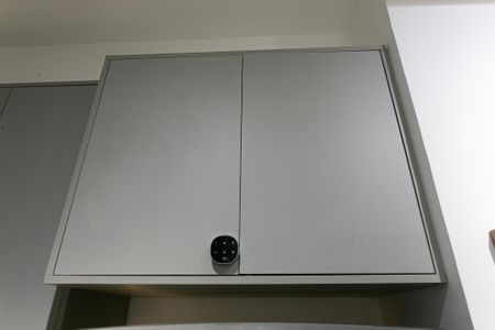 Studio para alugar com 23m², 1 quarto e sem vaga Studio para alugar com 23m², 1 quarto e sem vagaCozinha - Armário com senha