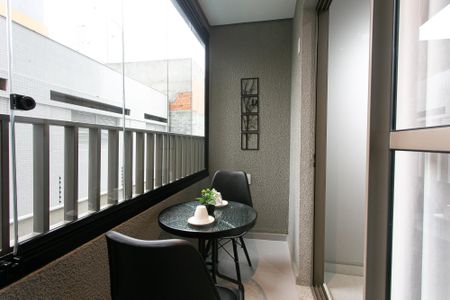 Studio para alugar com 23m², 1 quarto e sem vaga Studio para alugar com 23m², 1 quarto e sem vagaVaranda