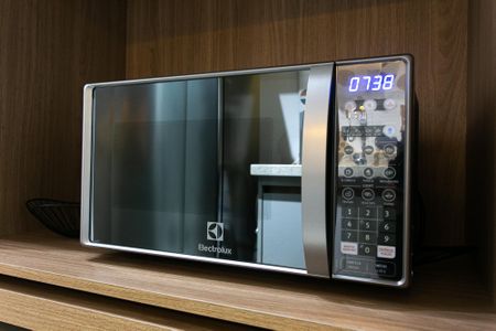 Cozinha - Microondas de kitnet/studio para alugar com 1 quarto, 23m² em Tatuapé, São Paulo