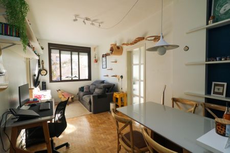 Sala de apartamento para alugar com 2 quartos, 69m² em Jardim Botânico, Porto Alegre