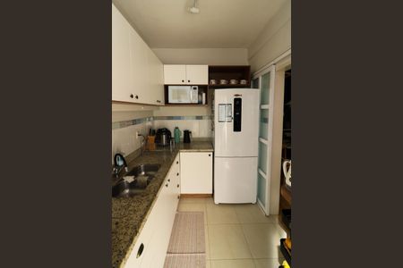 Apartamento à venda com 69m², 2 quartos e sem vagaCozinha