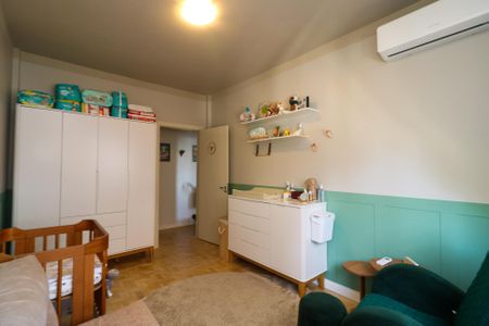 Quarto 2 de apartamento para alugar com 2 quartos, 69m² em Jardim Botânico, Porto Alegre