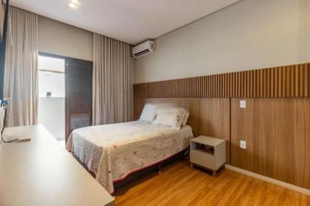 Foto 17 de casa à venda com 4 quartos, 256m² em Parque dos Principes, São Paulo