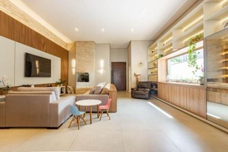 Foto 11 de casa à venda com 4 quartos, 256m² em Parque dos Principes, São Paulo