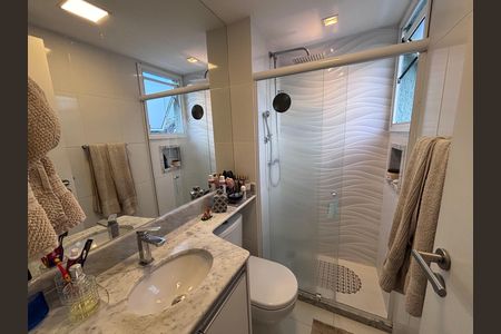 Apartamento à venda com 80m², 3 quartos e 1 vagaBanheiro do Quarto 1