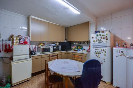 Cozinha de casa para alugar com 3 quartos, 250m² em Jardim Guarapiranga, São Paulo