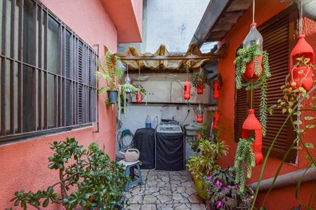Área de Serviço de casa para alugar com 3 quartos, 250m² em Jardim Guarapiranga, São Paulo