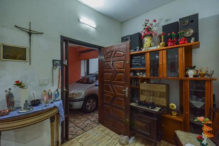 Casa para alugar com 3 quartos, 250m² em Jardim Guarapiranga, São Paulo