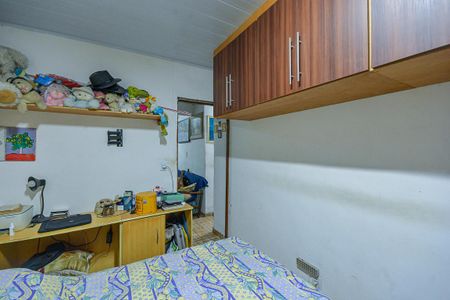 Quarto 2 de casa para alugar com 3 quartos, 250m² em Jardim Guarapiranga, São Paulo
