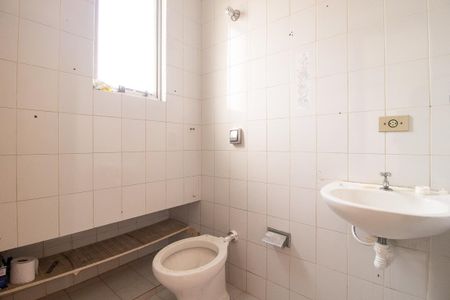 Apartamento para alugar com 67m², 3 quartos e 1 vaga Apartamento para alugar com 67m², 3 quartos e 1 vagaBanheiro da Suíte