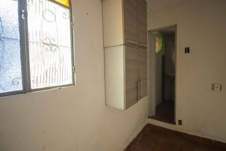 Casa para alugar com 50m², 1 quarto e sem vaga Casa para alugar com 50m², 1 quarto e sem vagaCozinha e Área de Serviço