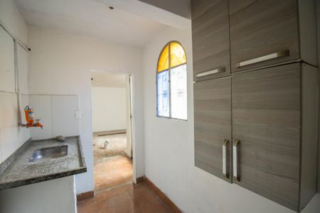 Casa para alugar com 50m², 1 quarto e sem vaga Casa para alugar com 50m², 1 quarto e sem vagaCozinha e Área de Serviço