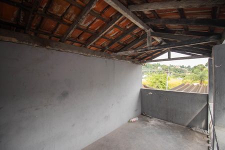 Casa para alugar com 80m², 2 quartos e sem vaga Casa para alugar com 80m², 2 quartos e sem vagaVaranda