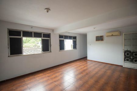 Casa para alugar com 80m², 2 quartos e sem vaga Casa para alugar com 80m², 2 quartos e sem vagaSala