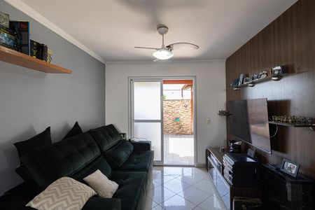 Sala de casa de condomínio para alugar com 3 quartos, 120m² em Jardim Santa Maria, São Paulo