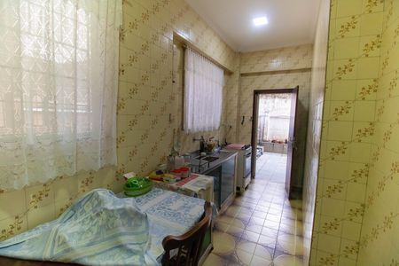 Casa à venda com 152m², 5 quartos e 1 vaga Casa à venda com 152m², 5 quartos e 1 vagaCozinha