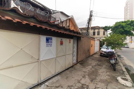 Casa à venda com 152m², 5 quartos e 1 vaga Casa à venda com 152m², 5 quartos e 1 vagaPlaquinha