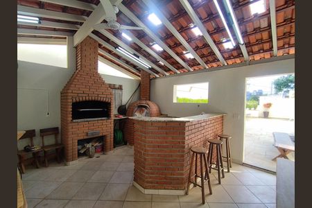 Apartamento à venda com 115m², 3 quartos e 2 vagas Apartamento à venda com 115m², 3 quartos e 2 vagasÁrea comum - Churrasqueira