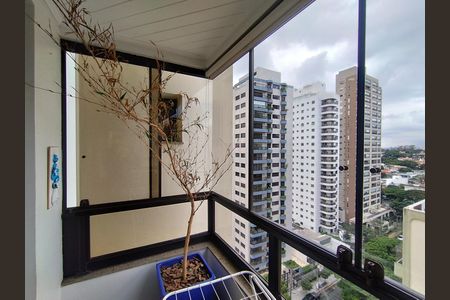Apartamento à venda com 115m², 3 quartos e 2 vagas Apartamento à venda com 115m², 3 quartos e 2 vagasVaranda da Sala