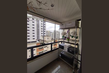 Apartamento à venda com 115m², 3 quartos e 2 vagas Apartamento à venda com 115m², 3 quartos e 2 vagasVaranda da Sala