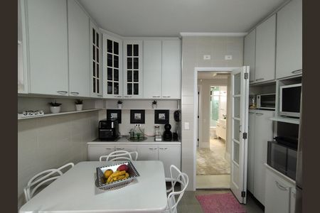 Apartamento à venda com 115m², 3 quartos e 2 vagas Apartamento à venda com 115m², 3 quartos e 2 vagasCozinha - Armários