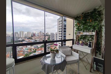 Apartamento à venda com 115m², 3 quartos e 2 vagas Apartamento à venda com 115m², 3 quartos e 2 vagasVaranda da Sala