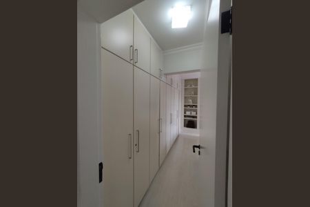 Apartamento à venda com 115m², 3 quartos e 2 vagas Apartamento à venda com 115m², 3 quartos e 2 vagasSuíte