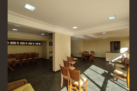 Apartamento à venda com 115m², 3 quartos e 2 vagas Apartamento à venda com 115m², 3 quartos e 2 vagasÁrea comum - Salão de festas
