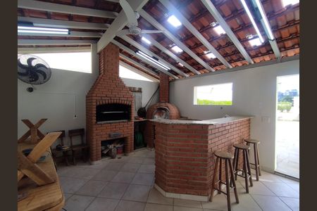 Apartamento à venda com 115m², 3 quartos e 2 vagas Apartamento à venda com 115m², 3 quartos e 2 vagasÁrea comum - Churrasqueira