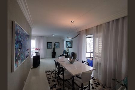 Apartamento à venda com 115m², 3 quartos e 2 vagas Apartamento à venda com 115m², 3 quartos e 2 vagasSala