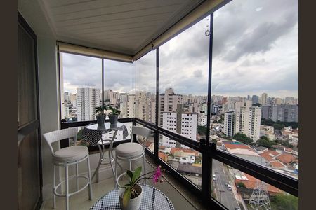 Apartamento à venda com 115m², 3 quartos e 2 vagas Apartamento à venda com 115m², 3 quartos e 2 vagasVaranda da Sala