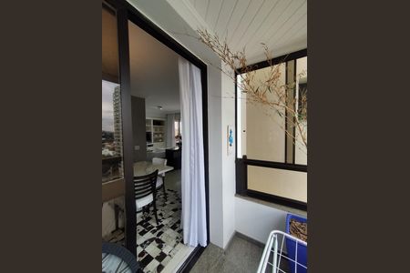 Apartamento à venda com 115m², 3 quartos e 2 vagas Apartamento à venda com 115m², 3 quartos e 2 vagasVaranda da Sala