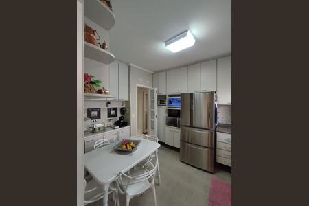Apartamento à venda com 115m², 3 quartos e 2 vagas Apartamento à venda com 115m², 3 quartos e 2 vagasCozinha - Armários