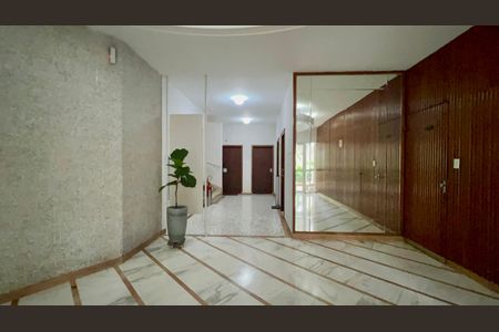 Apartamento à venda com 138m², 3 quartos e sem vagaHall de entrada