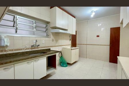 Apartamento à venda com 138m², 3 quartos e sem vagaCozinha