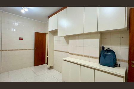 Apartamento à venda com 138m², 3 quartos e sem vagaCozinha