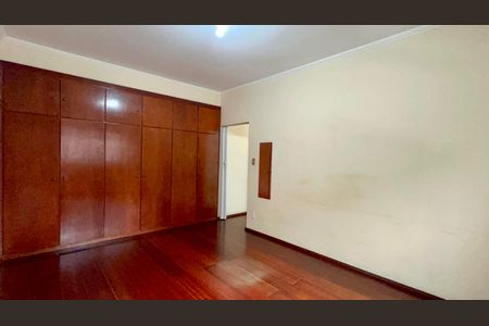 Apartamento à venda com 138m², 3 quartos e sem vagaSuite